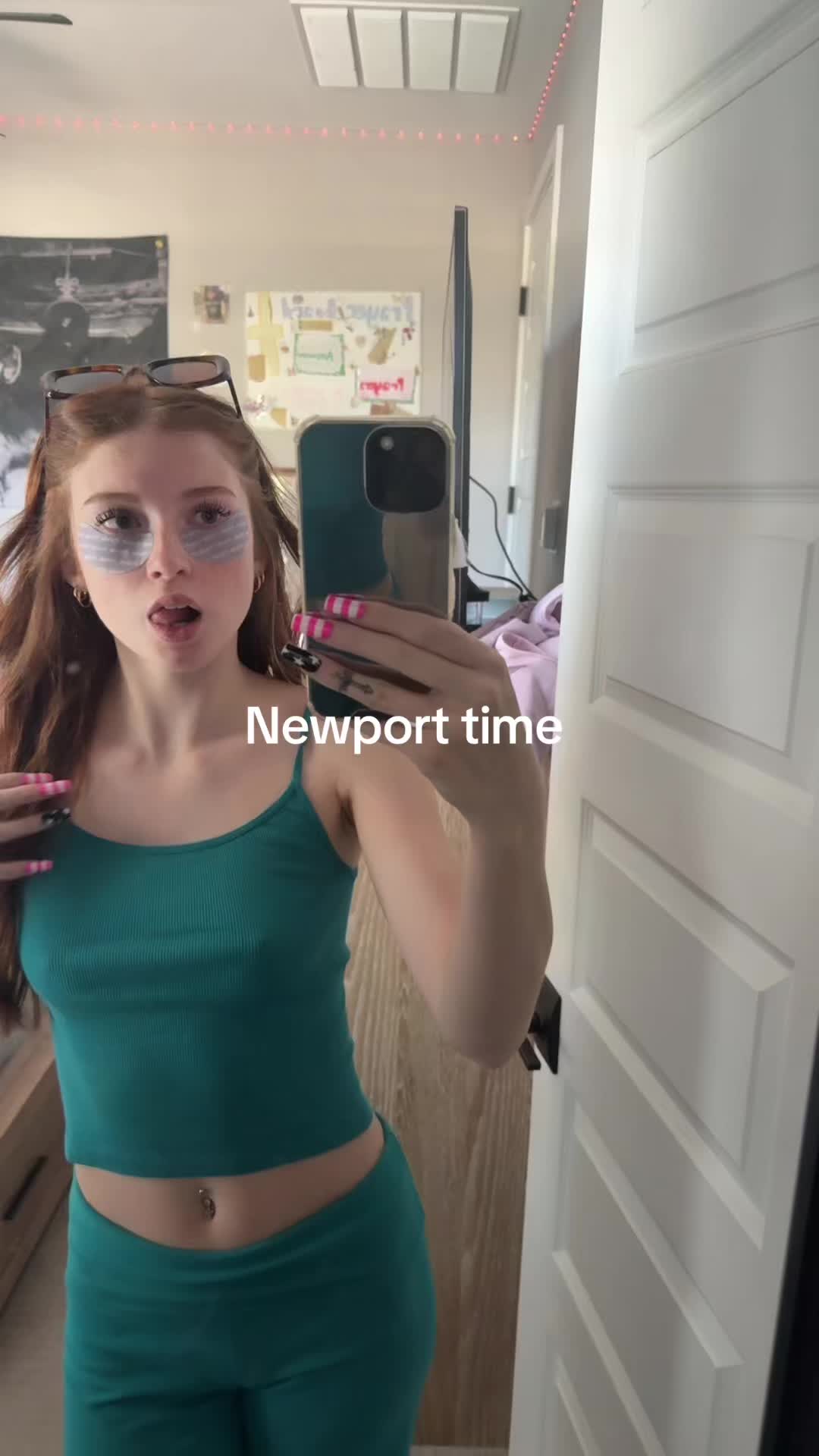 @bella