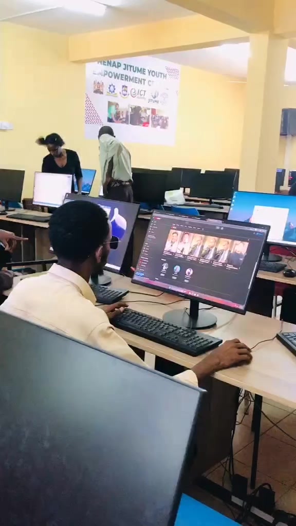 @Abdikhani 17❤️🩹❤️❤️🔥🌹