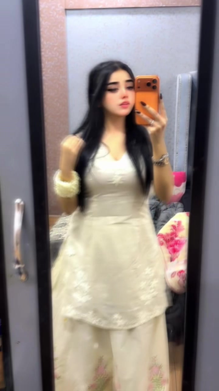 @nainaakbar8