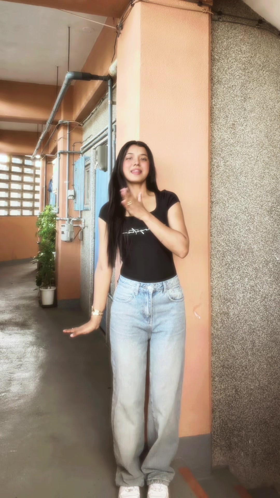 @Aaki🧿