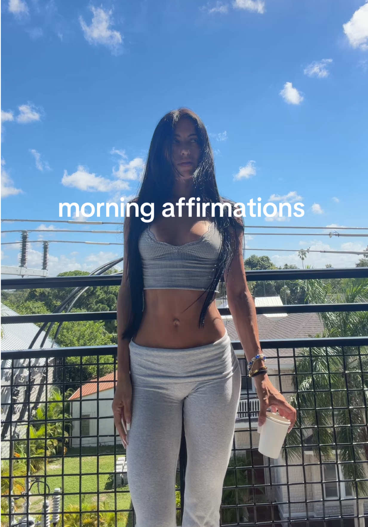 @latinakoukla