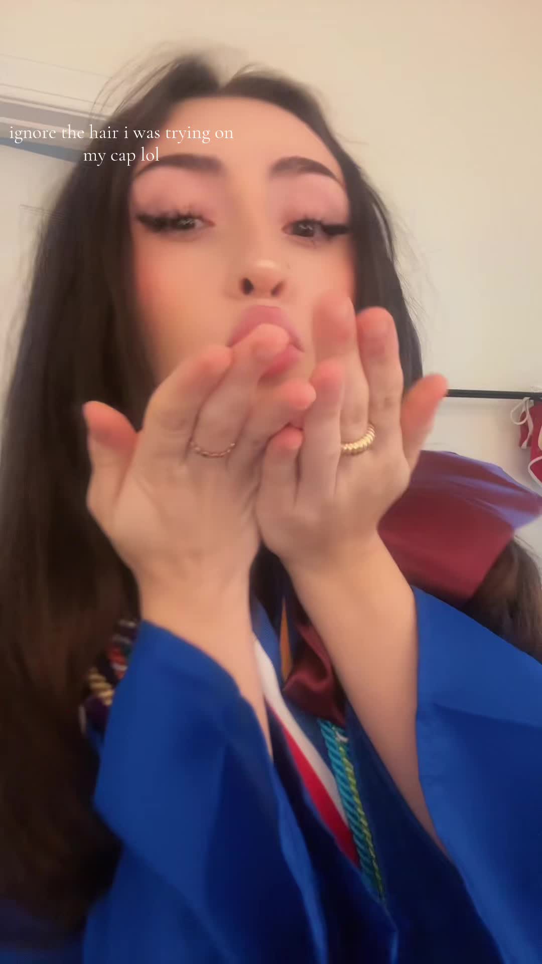 @isabelladoriano