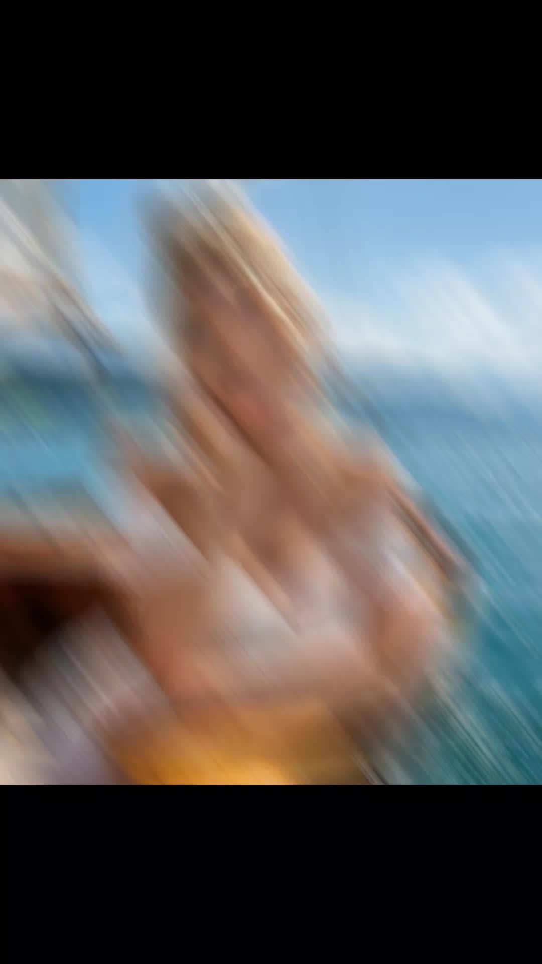 @LolaLuxeAI