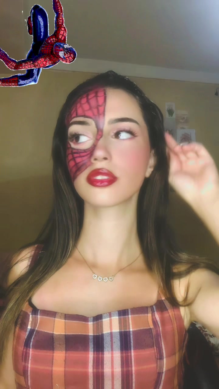 @Maissa Aura