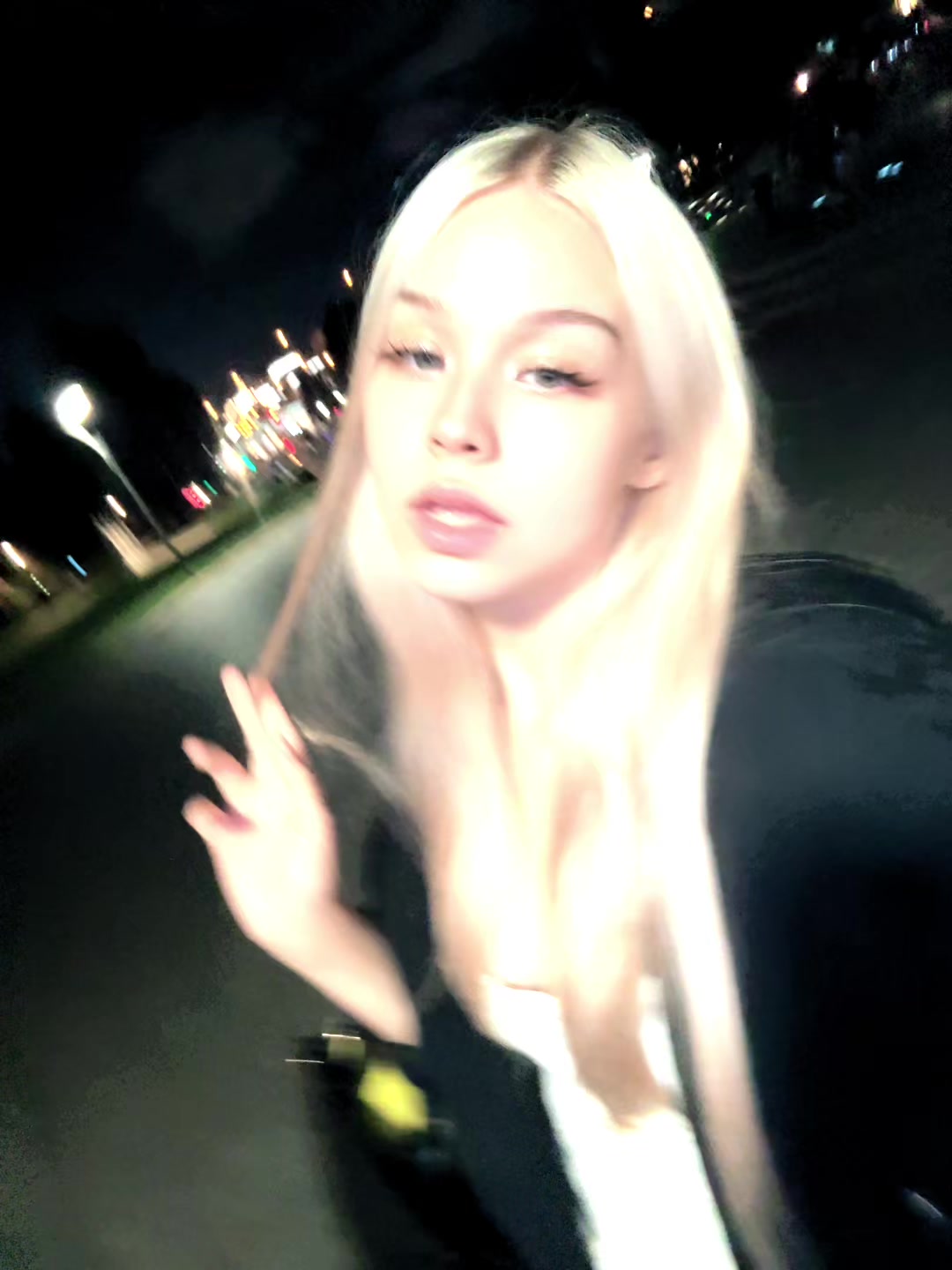 @LiLi Ka