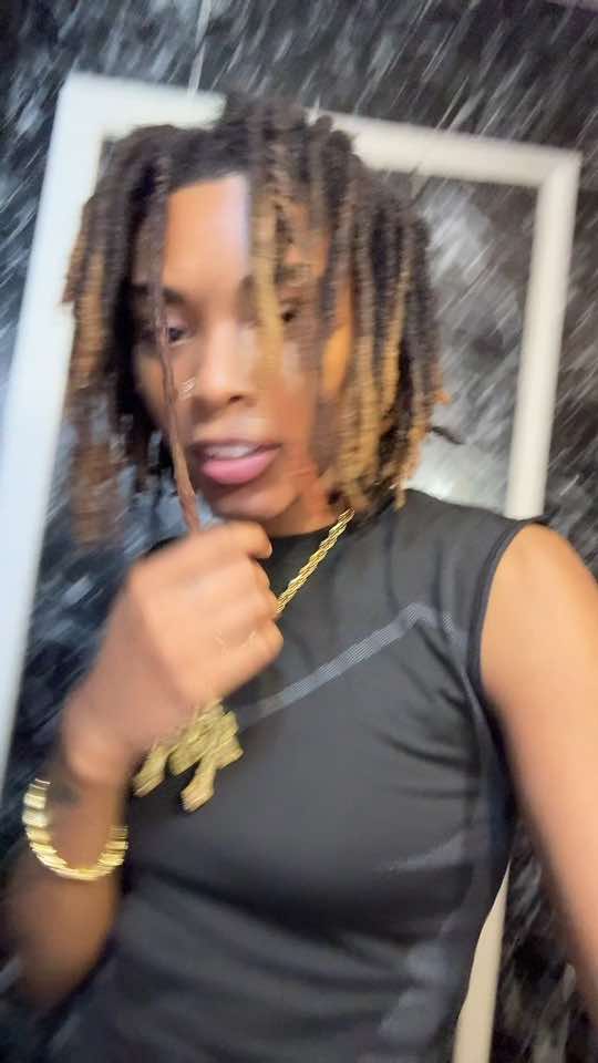 @D&iuml;m&iuml;no 🦋