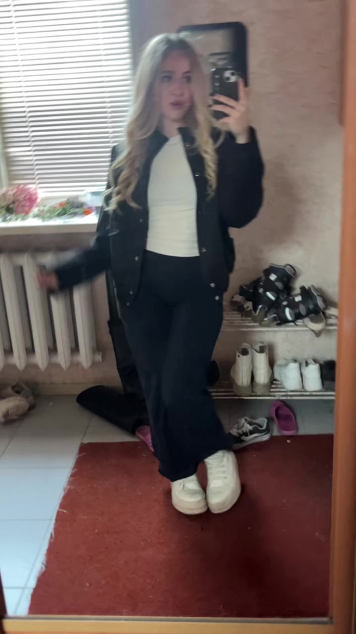 @Ариша Муравьёва