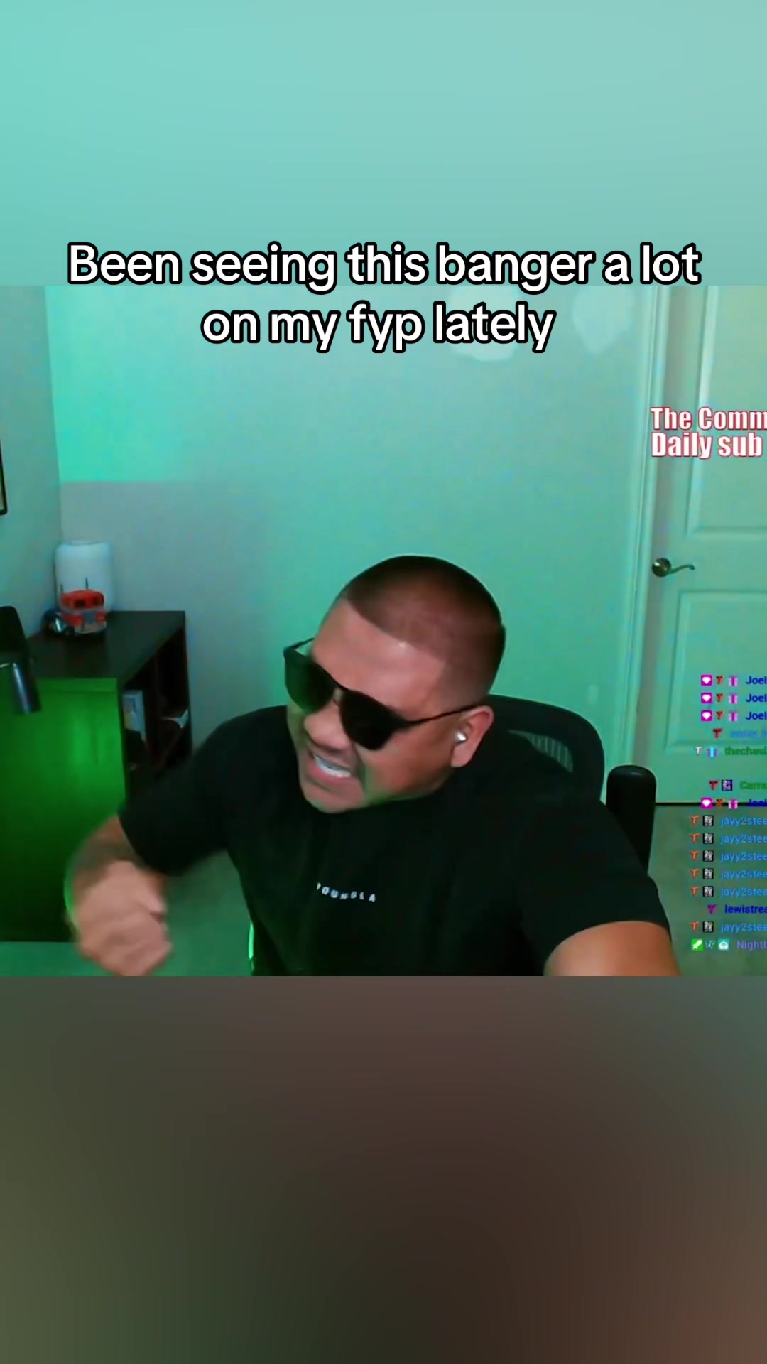 @Teehayyz