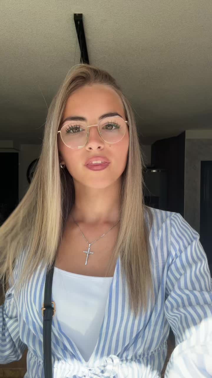 @𝐋𝐢𝐚𝐧𝐚