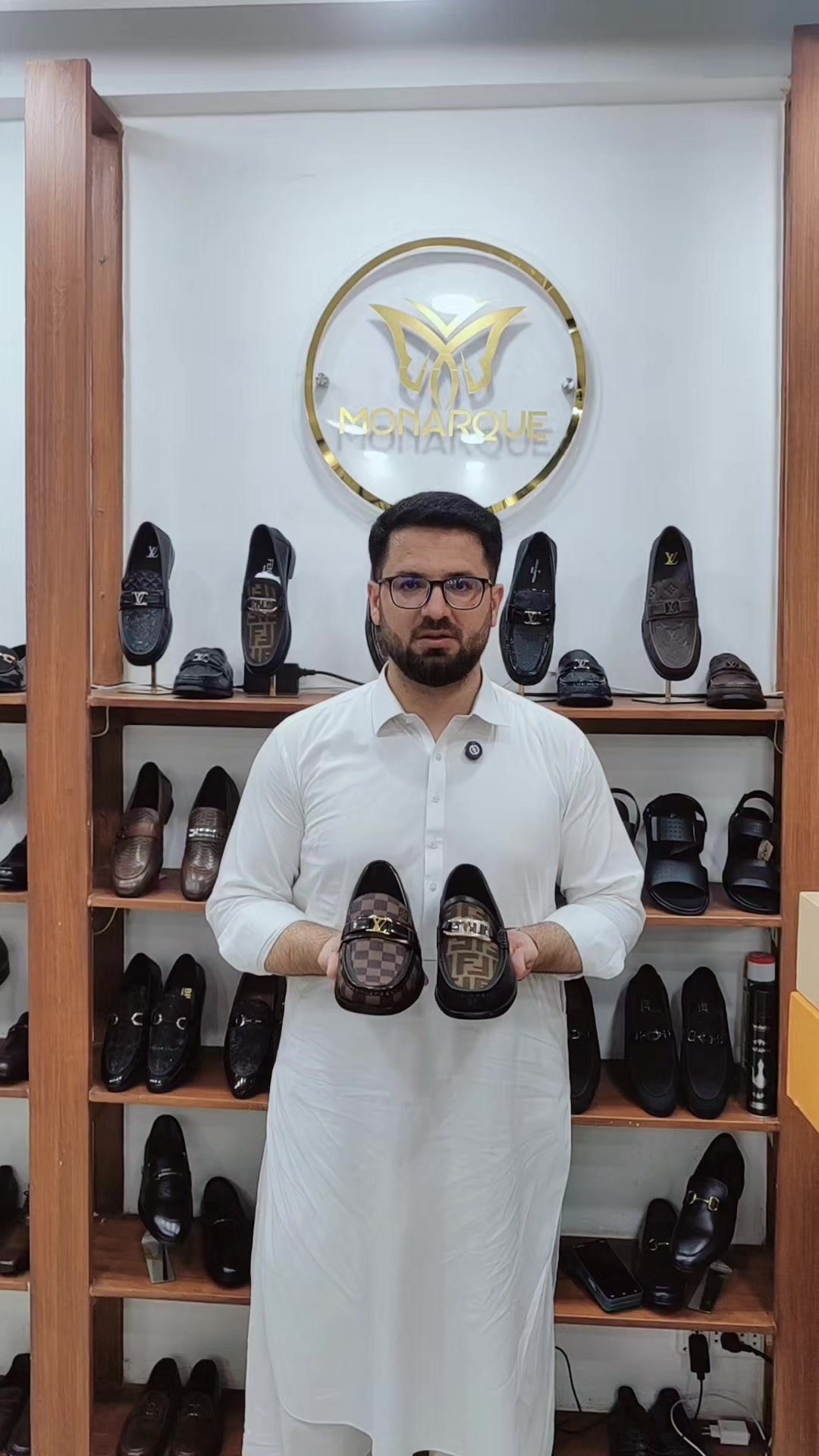 @The Sneaker Toe