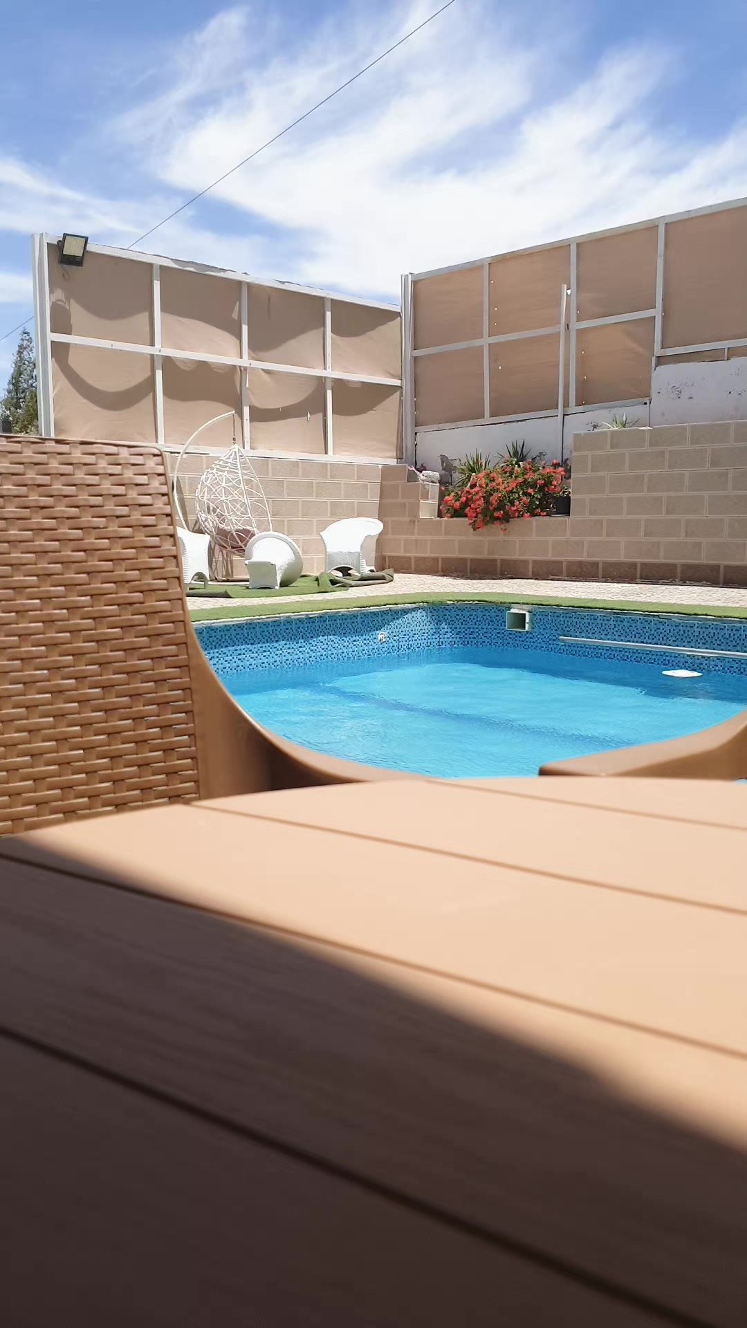 @من جهات الاتصال
