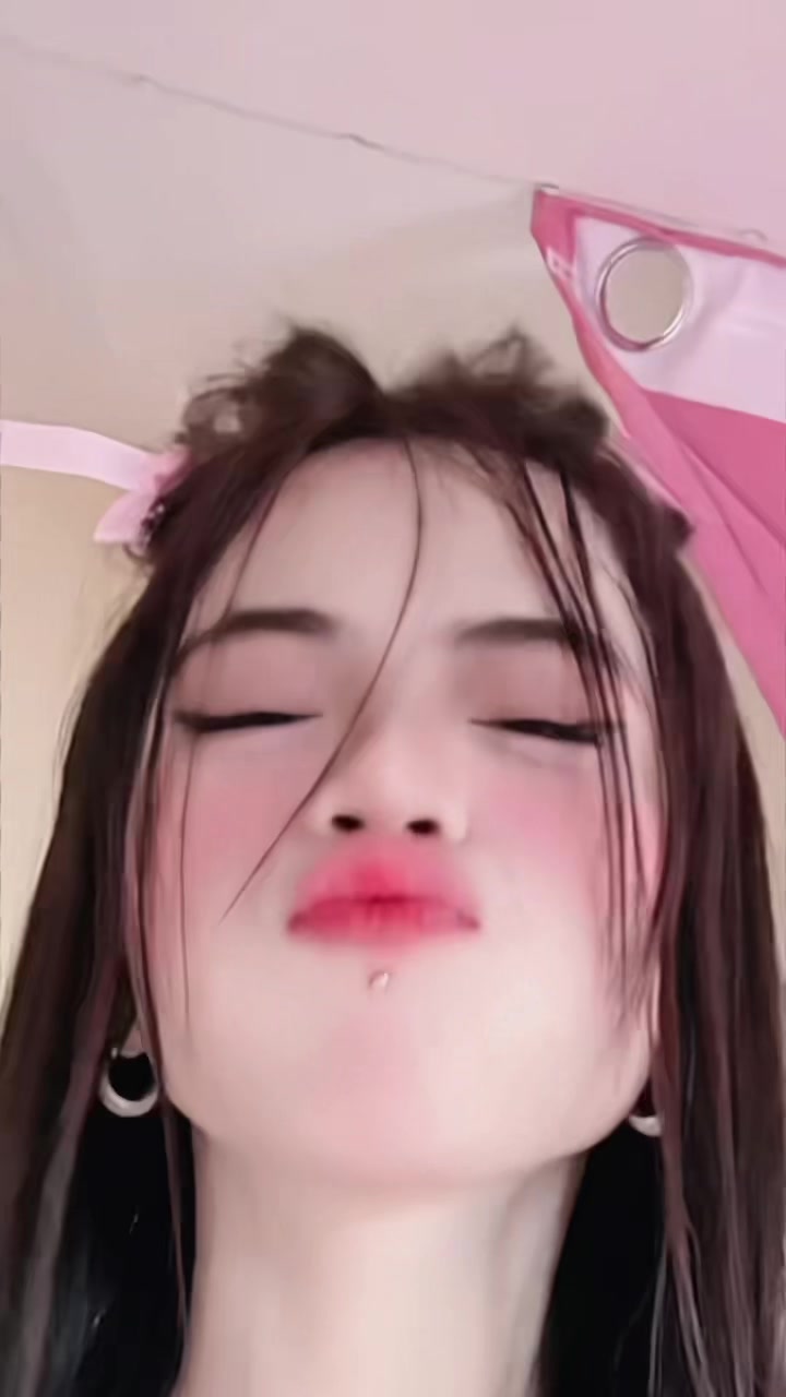 @strwberry🍓