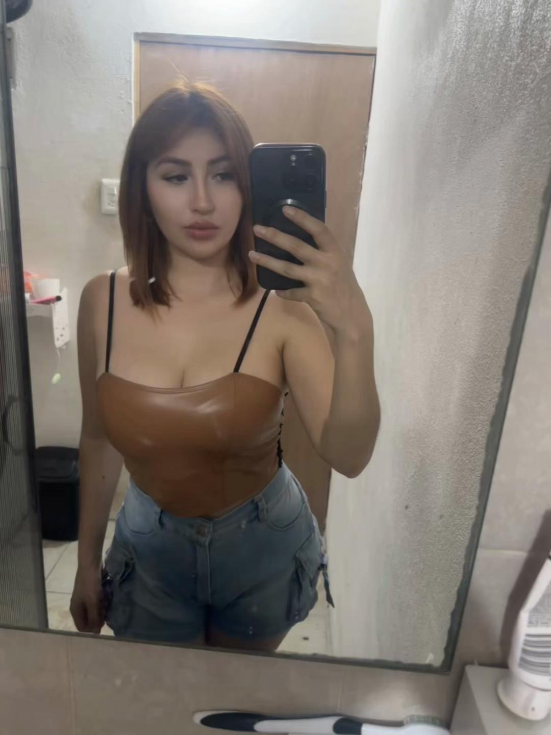 @Delyunderap