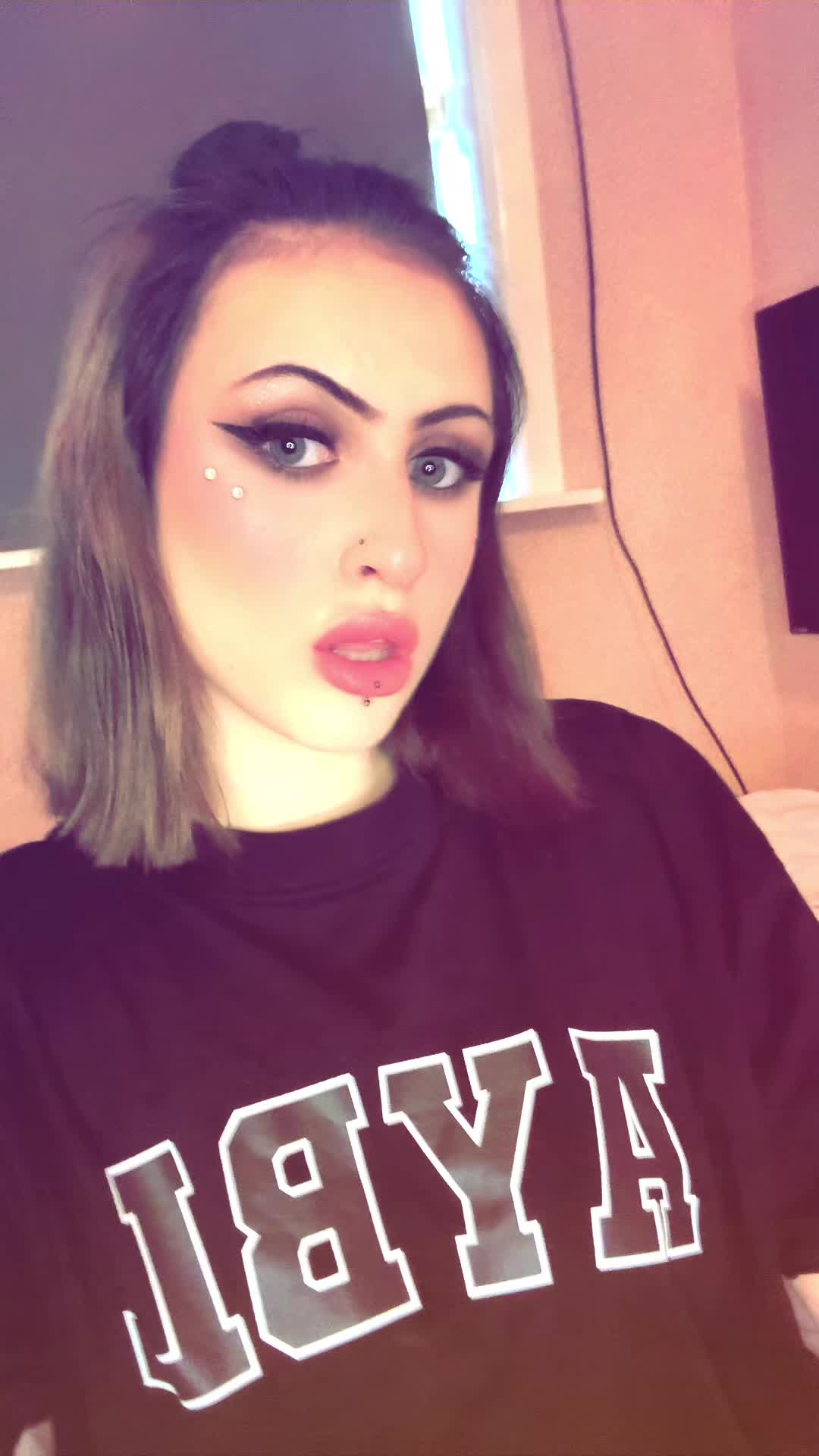 @alyrezza