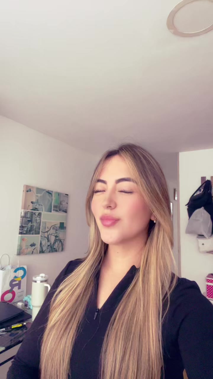 @Laura valencia