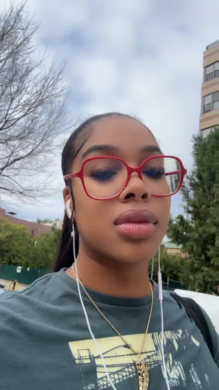 @Prettyincharge