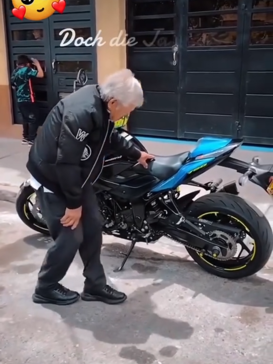 @✌️Aur&eacute;🏍Lie✌️🇲🇫🇧🇪