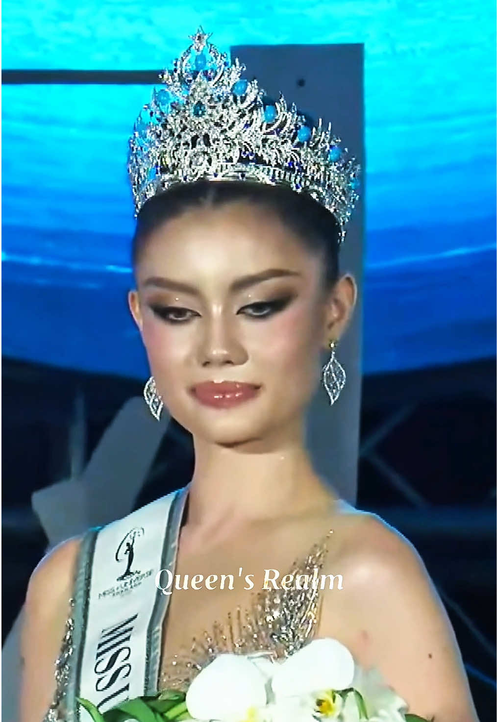 @Queen's Realm