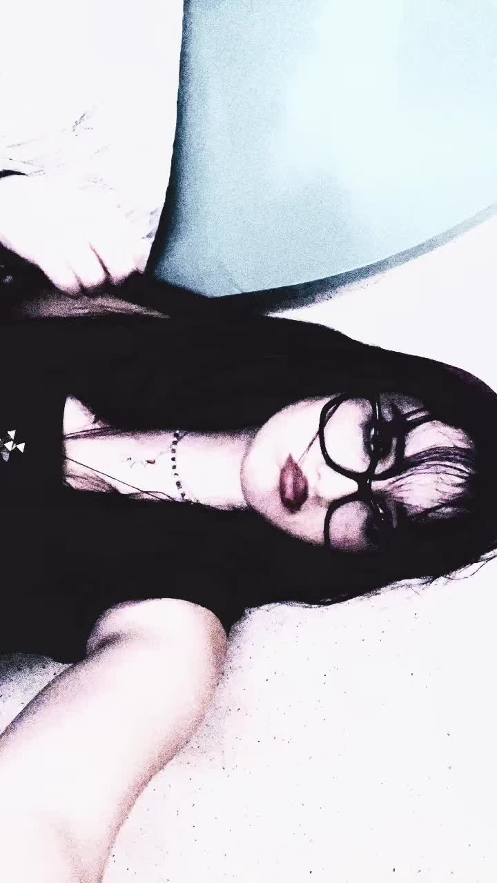 @✮˚꩜🎶💋༺♰ᶠᶸᶜᵏᵧₒᵤ!♰༻🎸🎤꩜˚✮