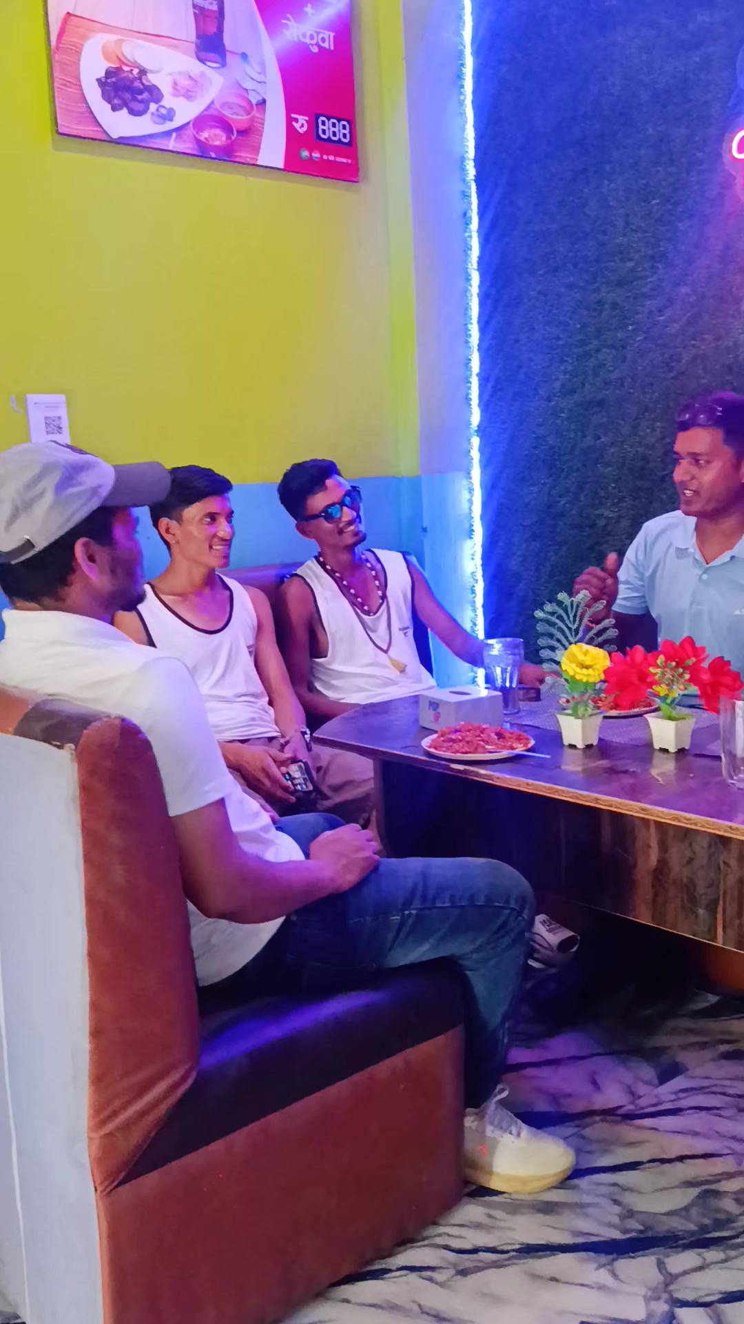@रिभर साइड रेस्टुरेन्ट एण्ड बार