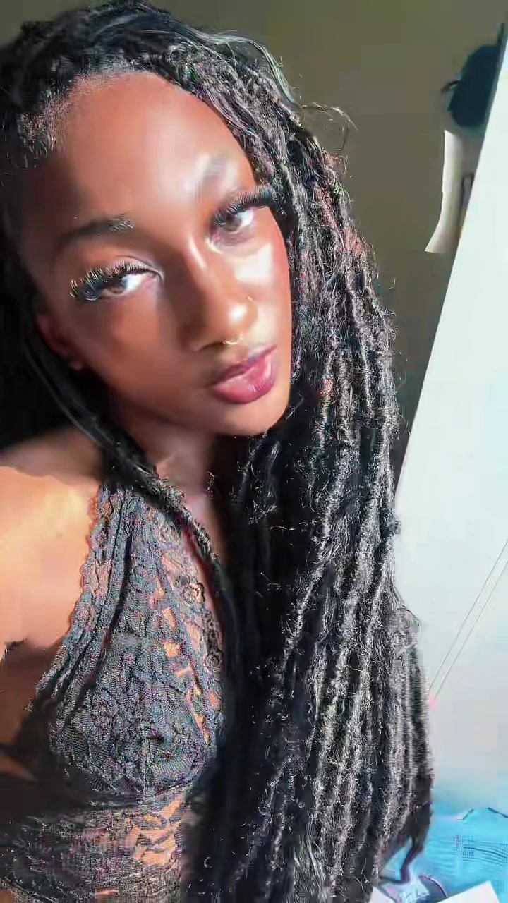 @lesfairyprincess🧚🏽♀️🌈