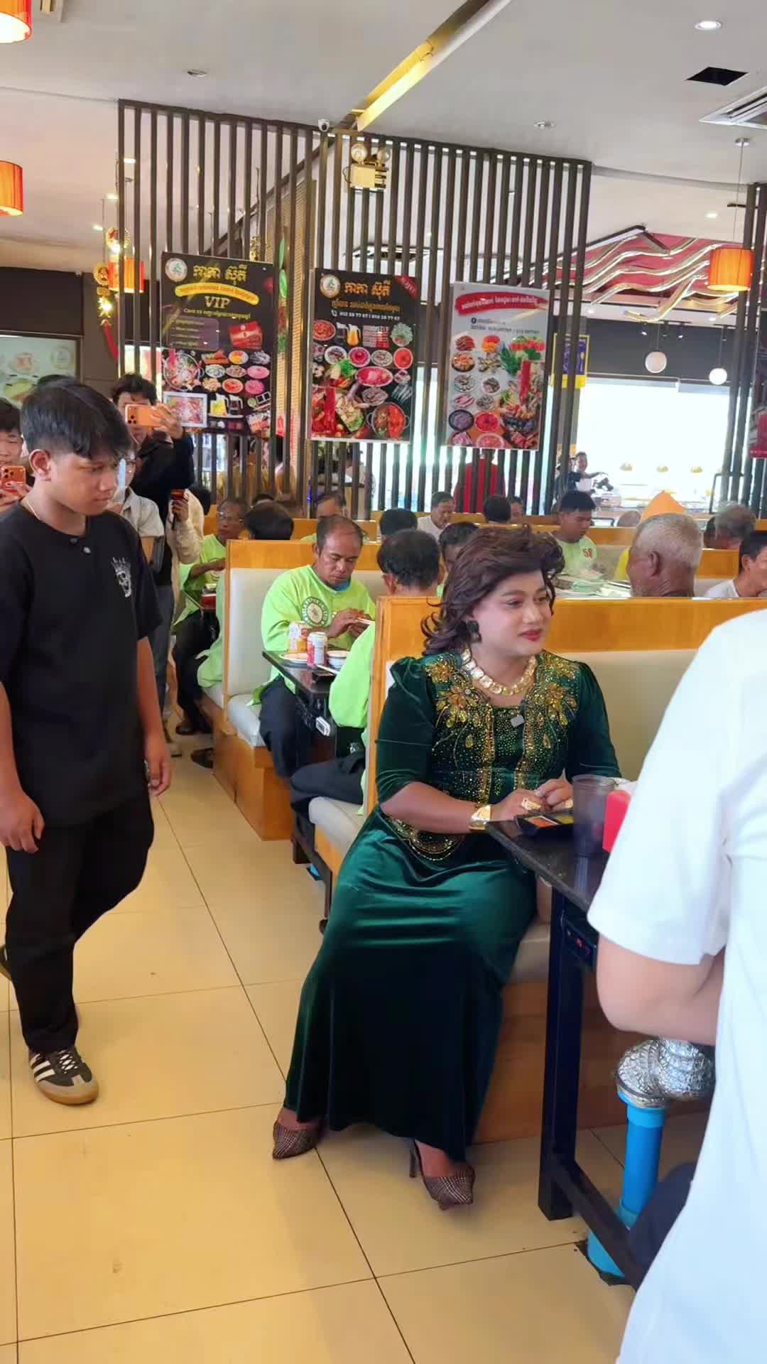 @ពូណុយ- រឿងកំប្លែង