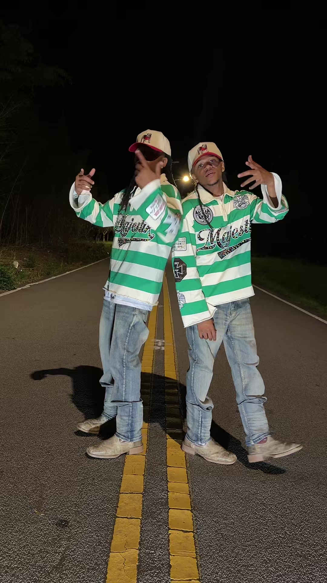 @Ghettotwins_