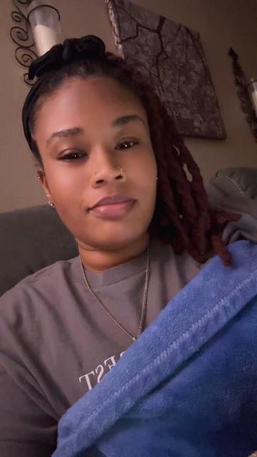 @PrettiFaceRee🌹