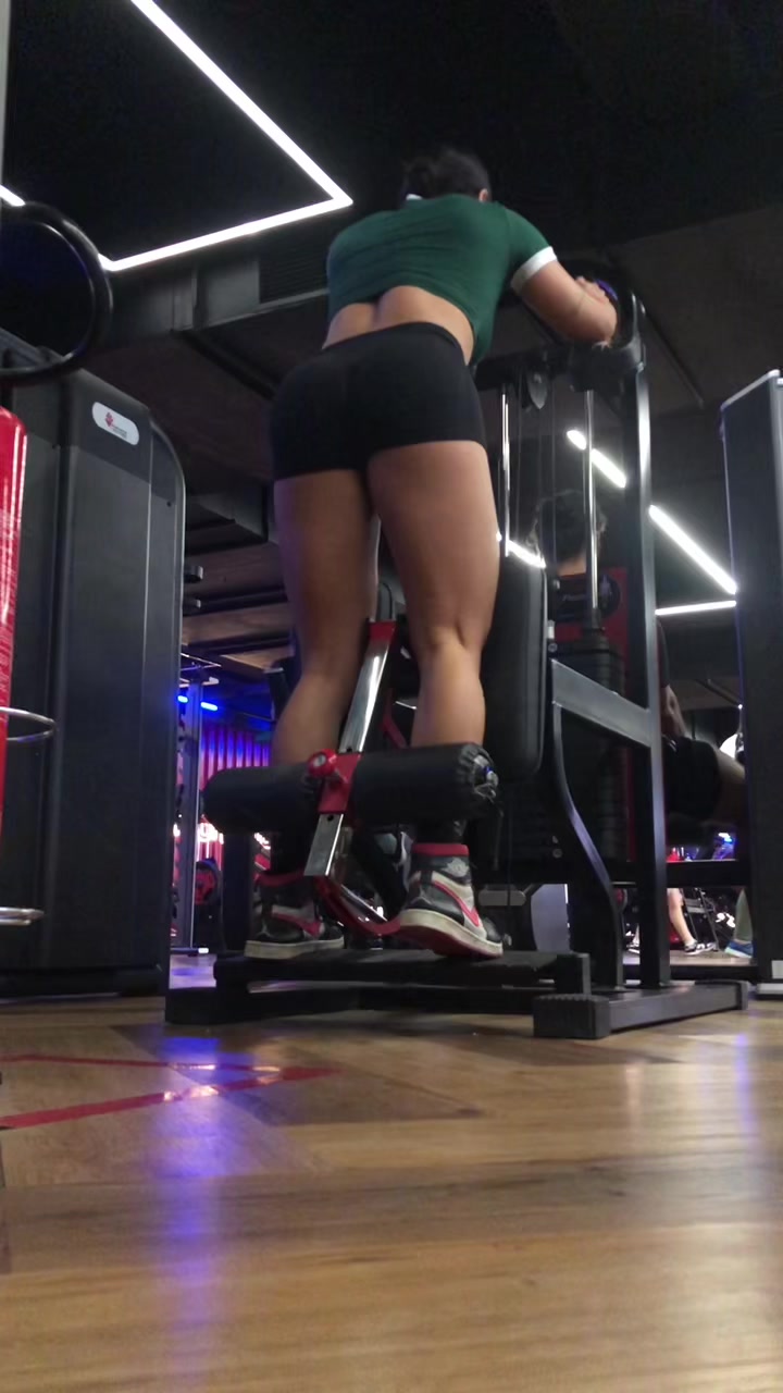 @Lara