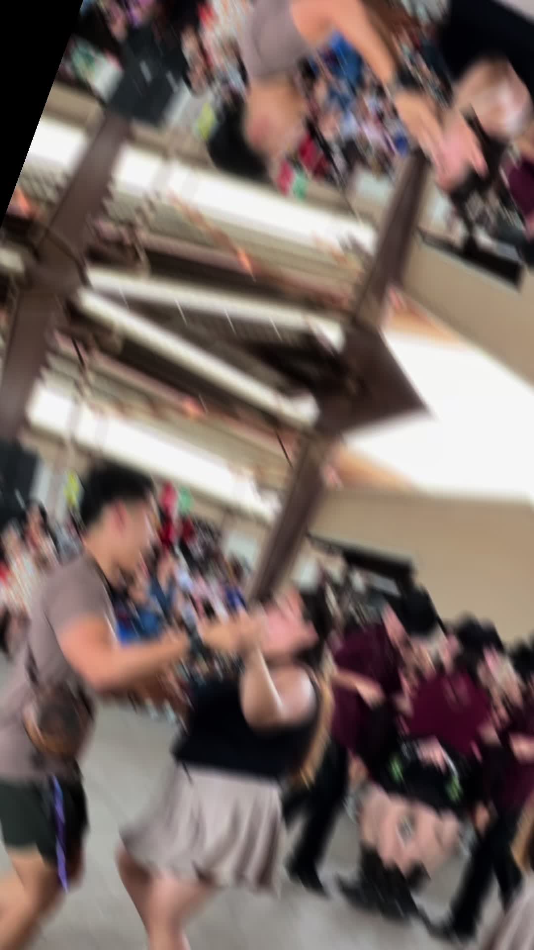 @Gaytan99
