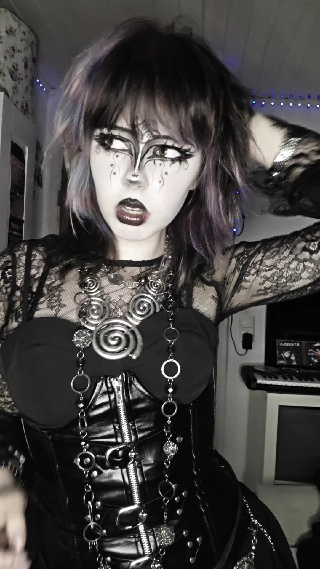 @🐇Emma🦑