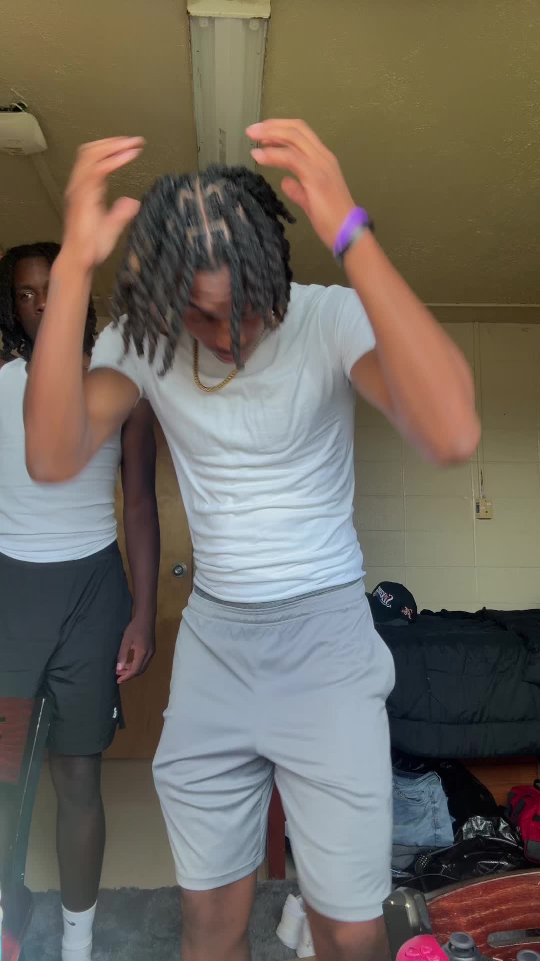 @Pop 🕺