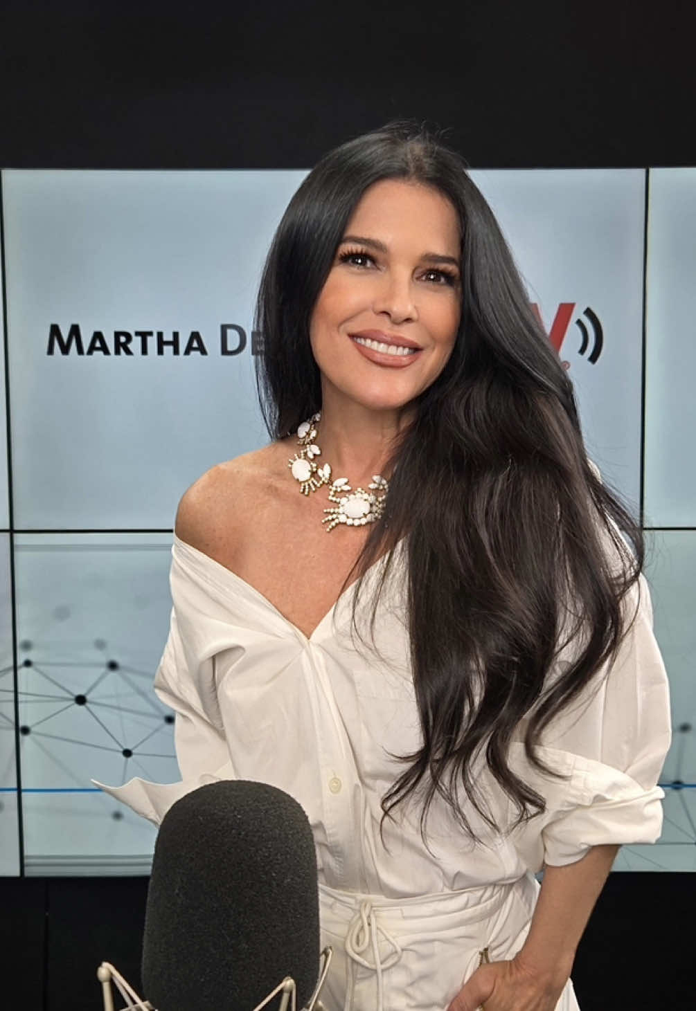 @Martha Debayle