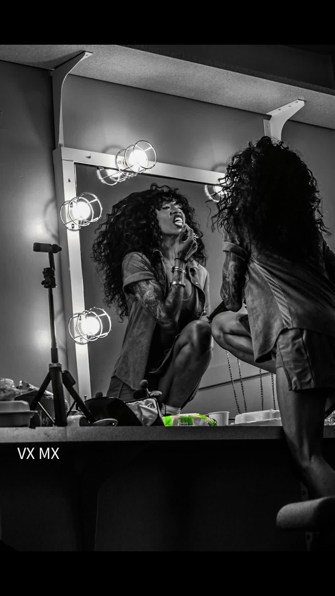 @VIXCROW