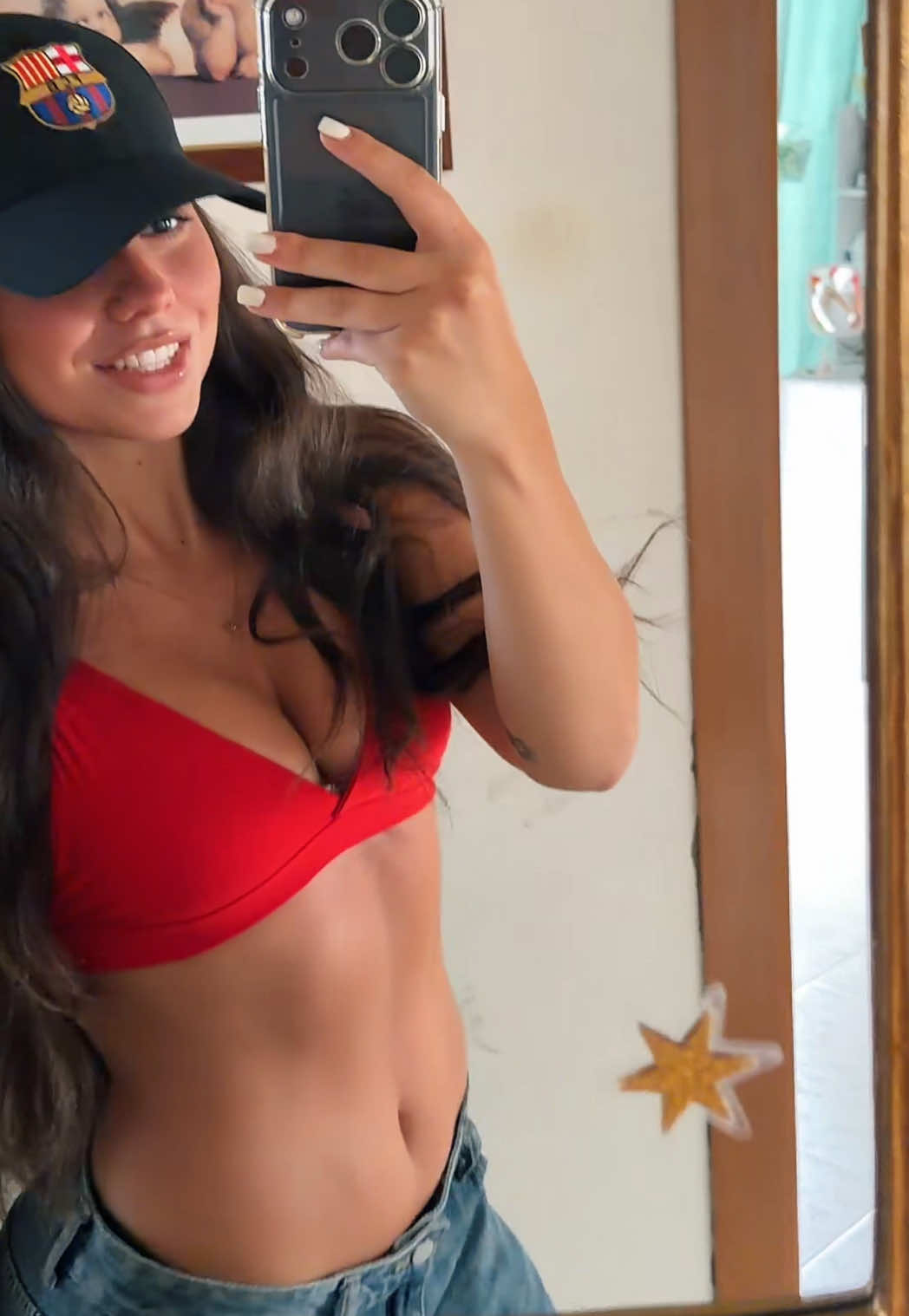 @tamararaia_