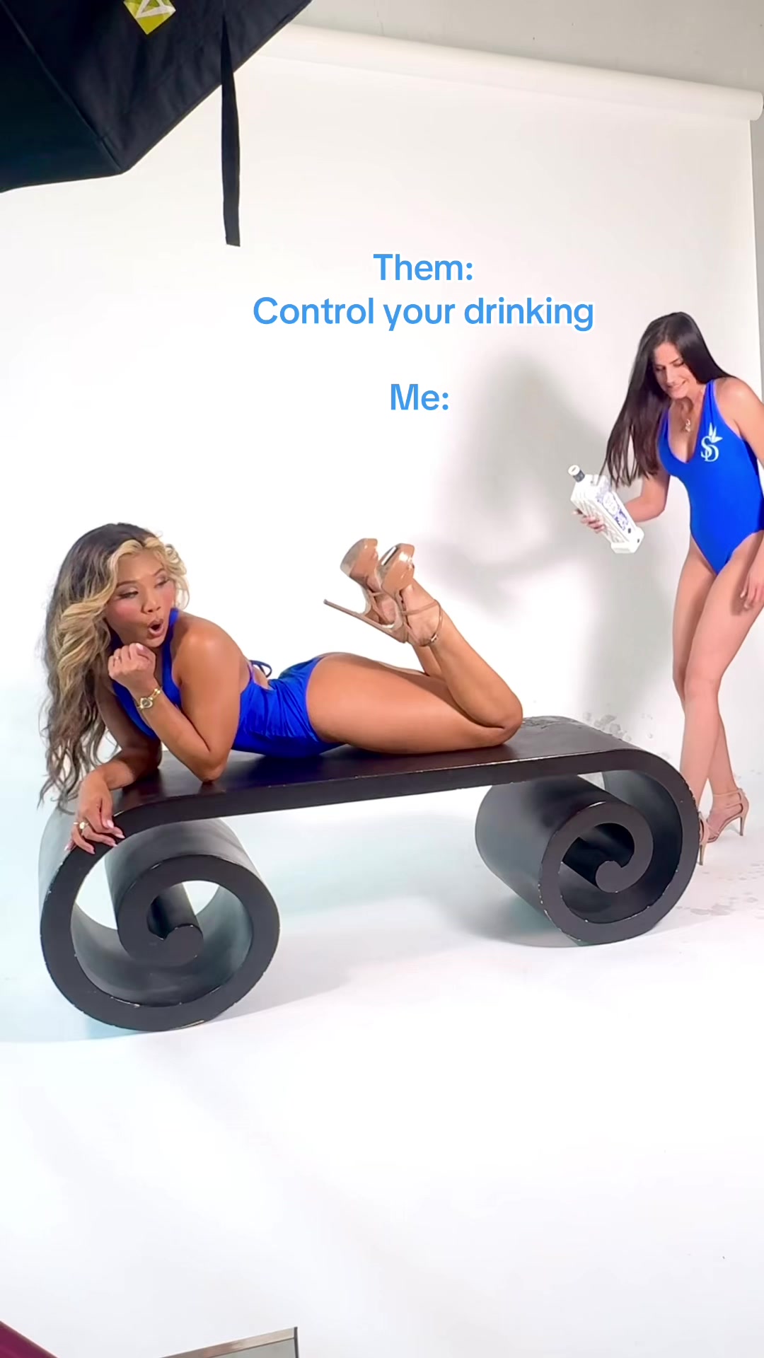 @thavynasarah
