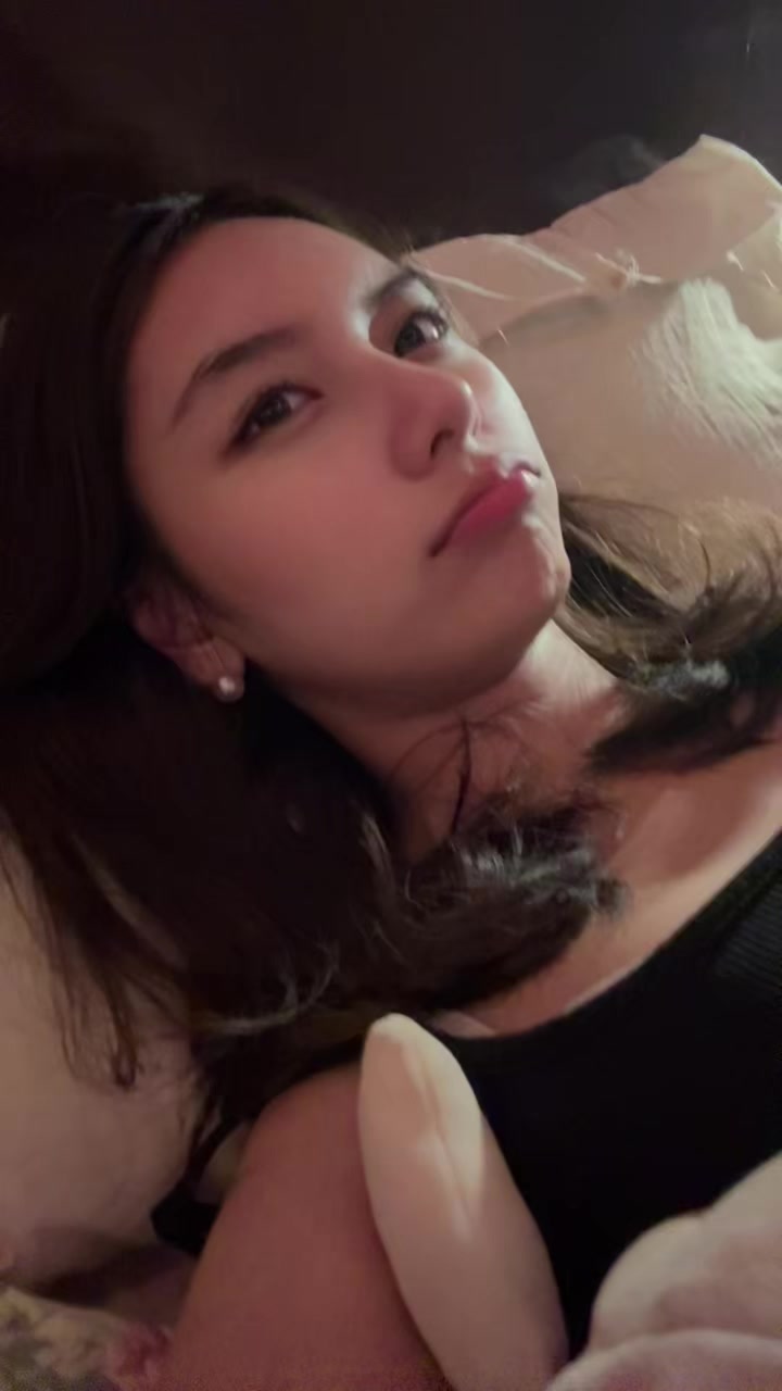 @Bella