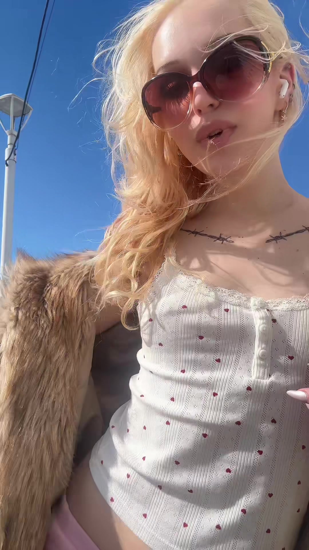 @𝓛𝓾𝓶𝓲-𝓗𝓮𝓵𝓶𝓲