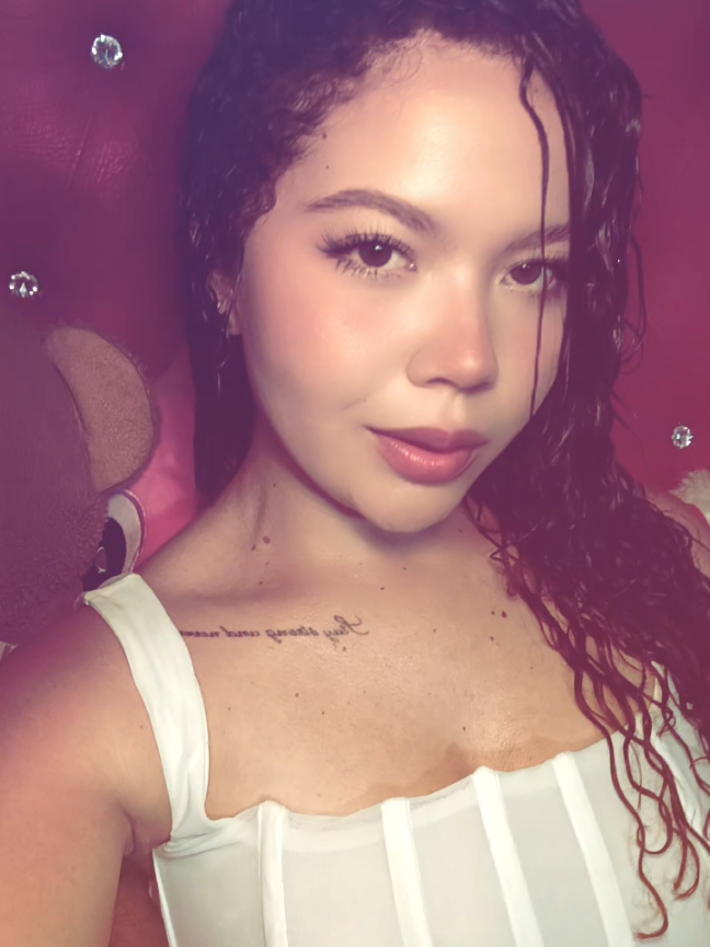 @𝓔𝓲𝓶𝔂🍒