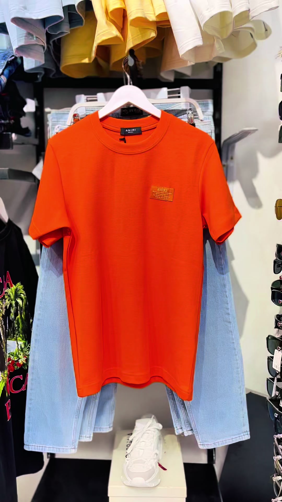 @محل البش لملابس الشباب 🛍️👕.