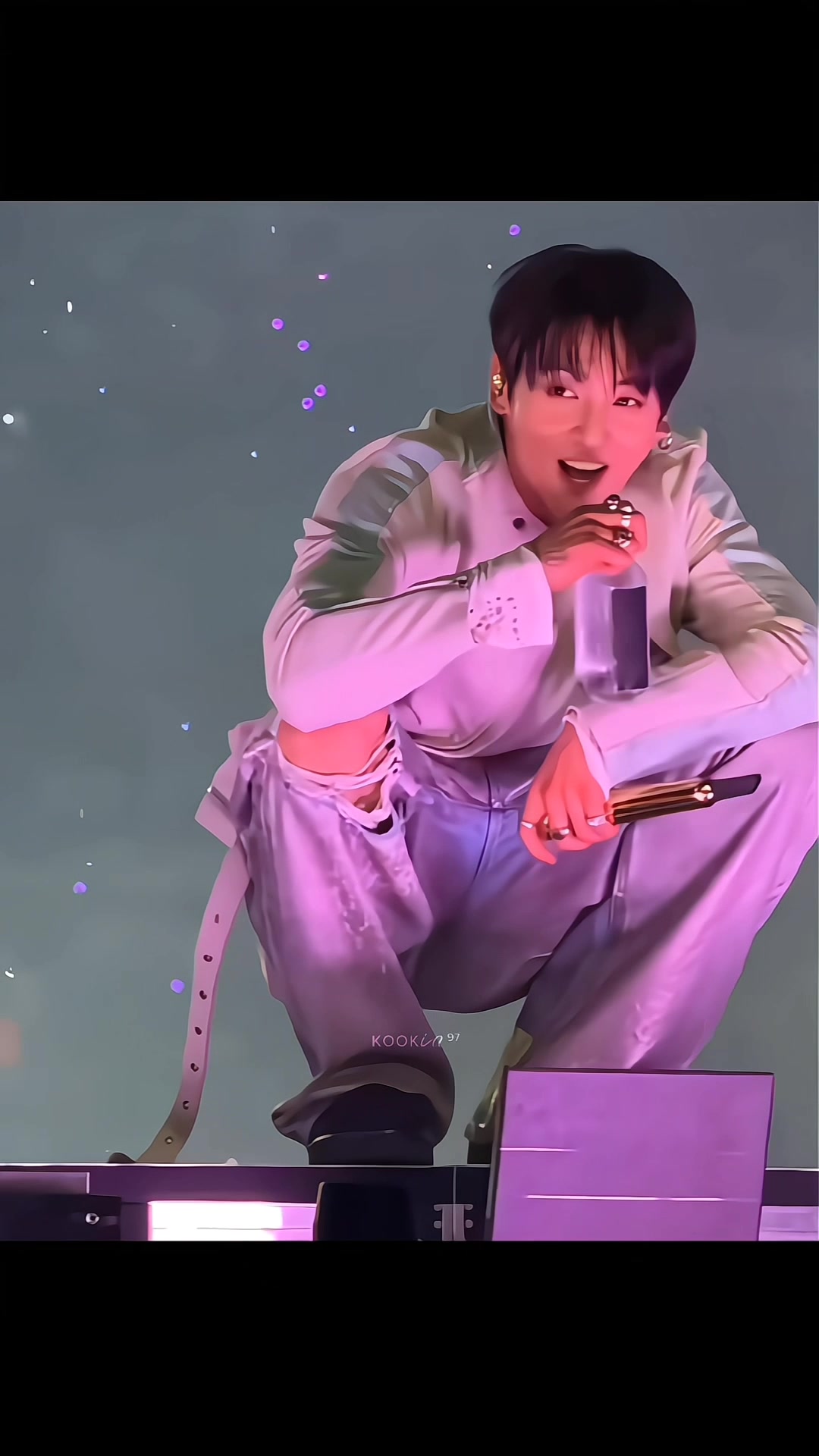 @KOOKία