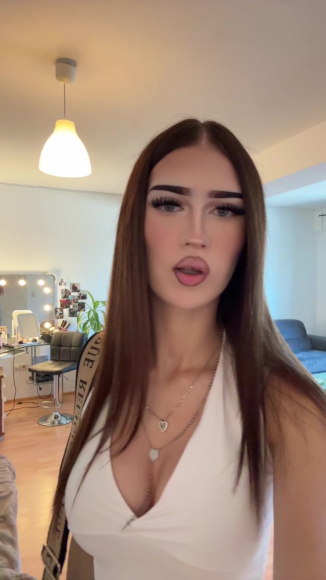 @𝗸𝟳𝟮