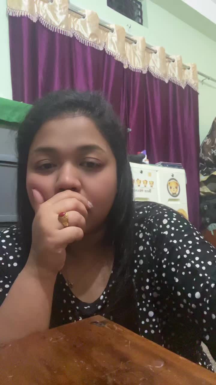 @Priya Dhangal🇧🇹