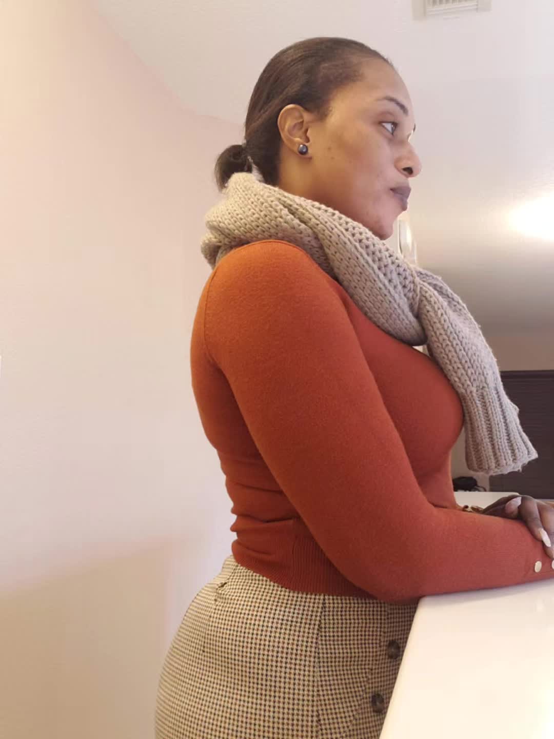 @TMLux&eacute;1