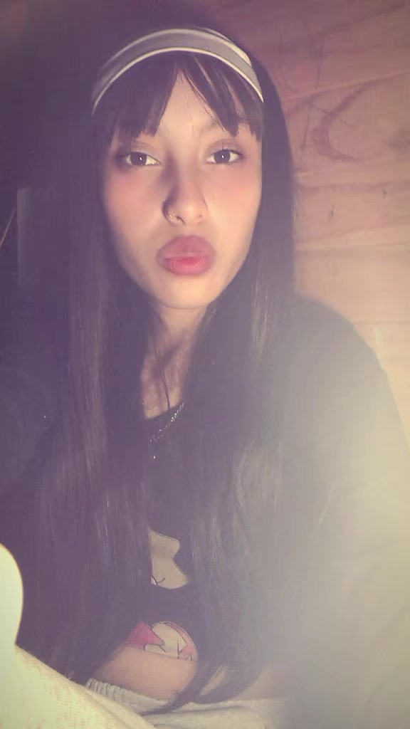 @nickii_perez