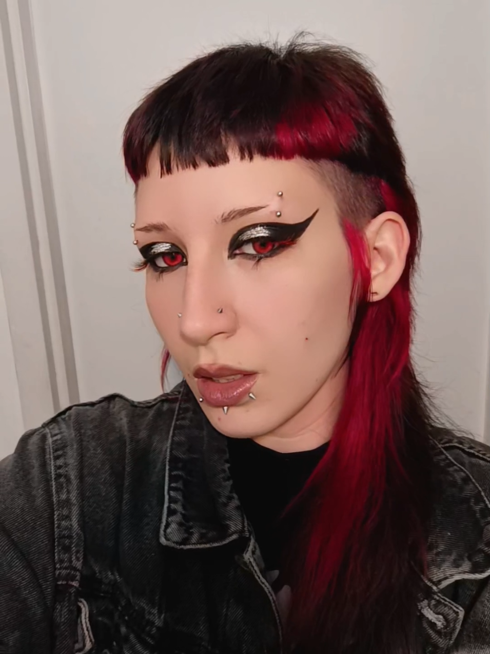 @Shir0