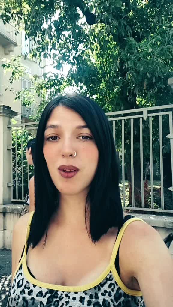@chiaraleone