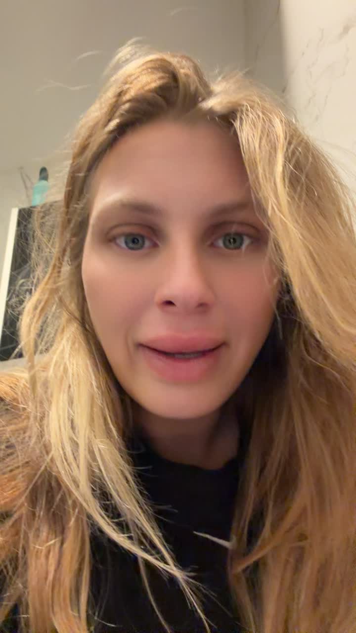 @Elisablonde