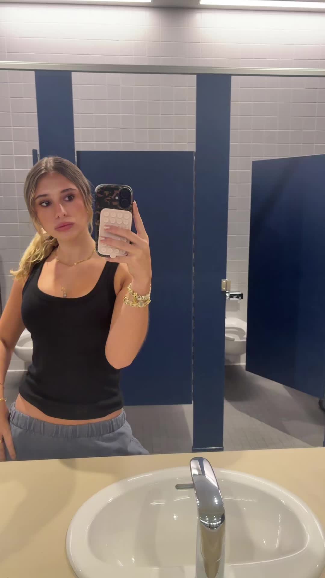 @hi
