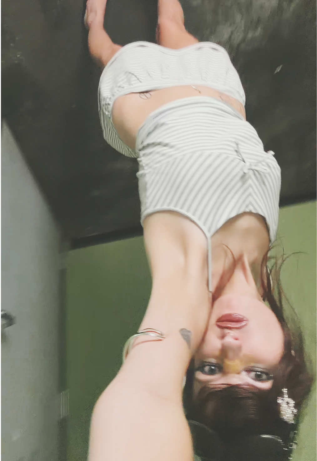 @fluttershysbushhair